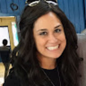 Meet your Posher, Rena